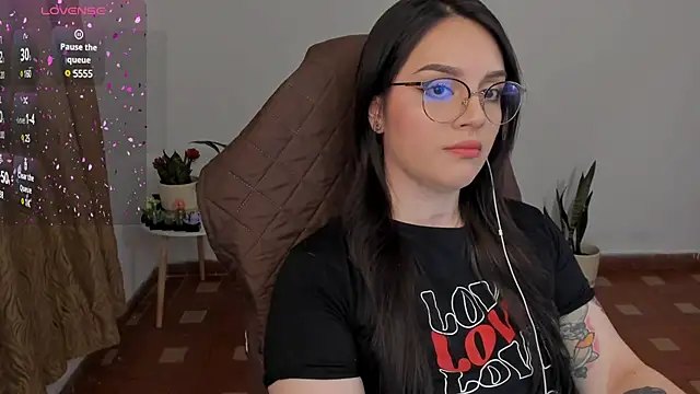 anaveleeez online show from December 2024 02:34:02 AM