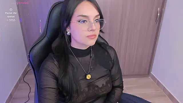 Snapshot of anaveleeez chatting on March 2026 12:17:01 AM anaveleeez online show from March 2026 12:17:01 AM