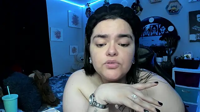 Luise Meyrink online show from October 2025 02:55:01 AM