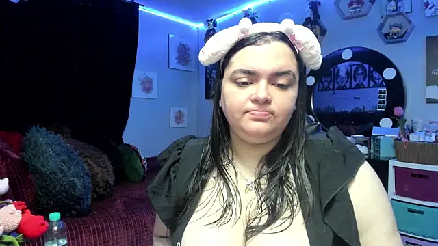 Luise Meyrink online show from April 2026 03:23:02 AM