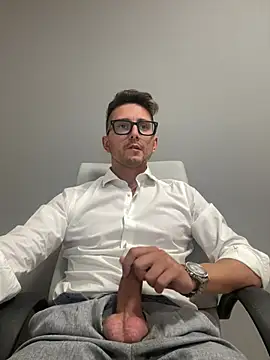 Snapshot of masterboss_ chatting on July 2026 11:28:01 AM masterboss online show from July 2026 11:28:01 AM