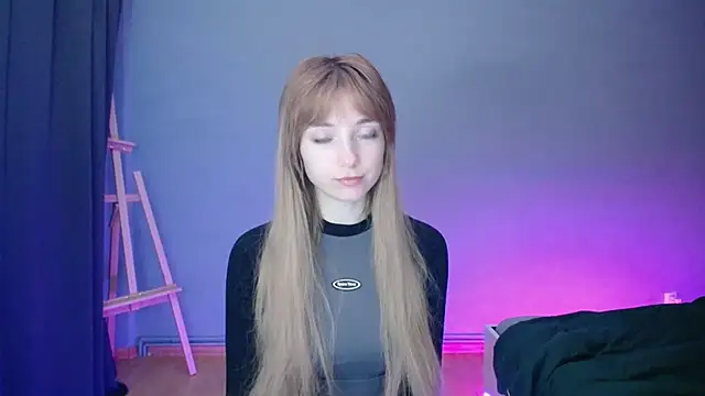 LuciaYoung online show from February 2025 04:18:02 PM