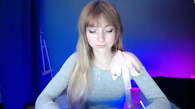 LuciaYoung online show from March 2025 10:37:01 PM