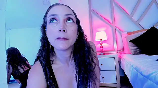 Jolie-bonnet online show from February 2025 01:55:01 AM