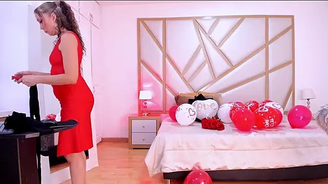 Jolie-bonnet online show from February 2025 07:54:02 PM