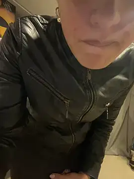 Snapshot of aangie__uwu chatting on December 2024 11:13:01 PM aangie uwu online show from December 2024 11:13:01 PM