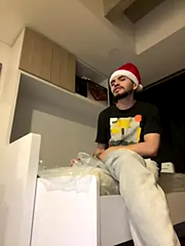 Snapshot of aangie__uwu chatting on December 2025 03:35:01 AM aangie uwu online show from December 2025 03:35:01 AM