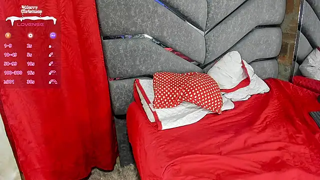 Latinos couples online show from December 2024 08:12:01 AM