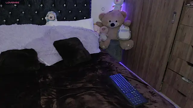 Snapshot of Maiaa_evans chatting on December 2024 12:26:01 AM Maiaa evans online show from December 2024 12:26:01 AM