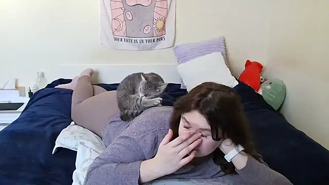 franceska blue online show from February 2025 09:20:01 AM