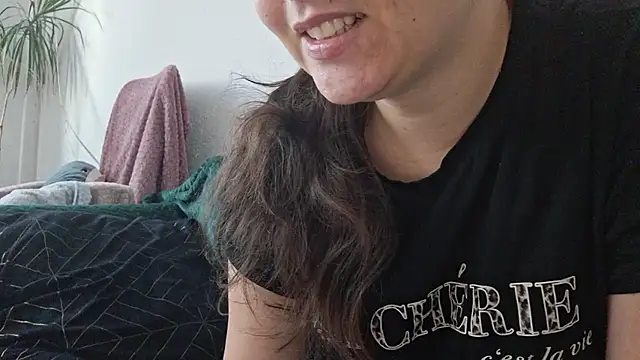 Cyndee Winter online show from November 2025 11:43:01 AM