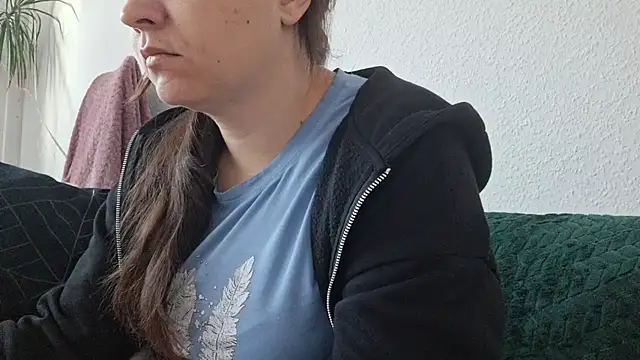 Cyndee Winter online show from November 2025 12:26:01 PM