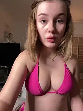 MaribelRiver online show from January 2025 08:00:01 PM