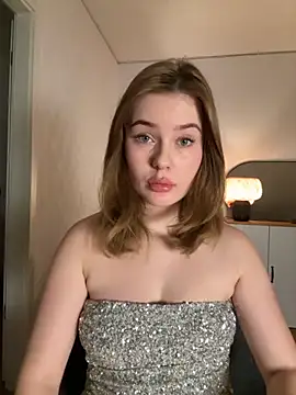 MaribelRiver online show from September 2025 07:02:02 PM