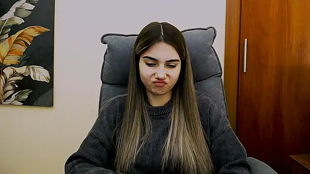 Lili magic online show from March 2025 04:11:01 PM