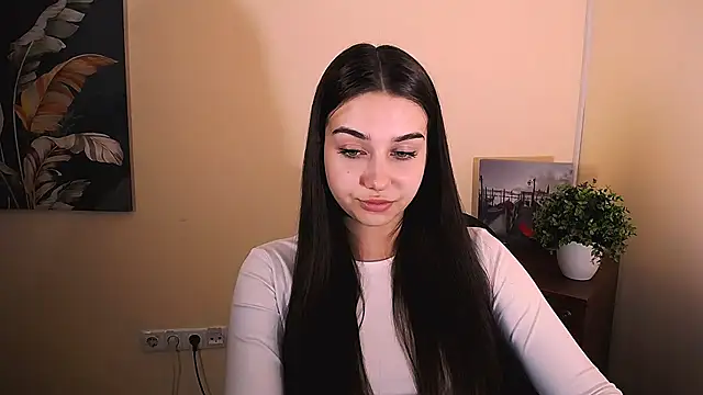 Lili magic online show from September 2025 12:15:01 PM