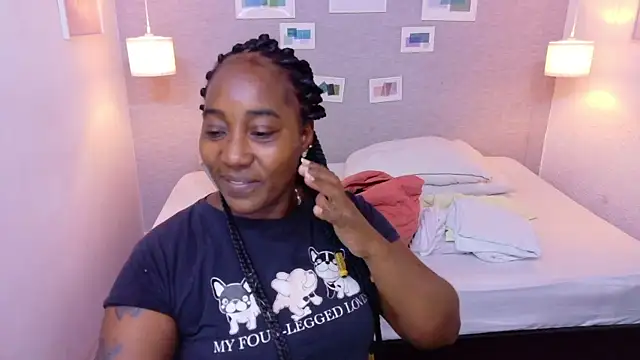 kiara evanss online show from October 2025 08:19:01 PM