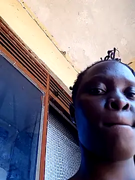 pretty amaal online show from February 2025 11:18:02 AM