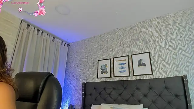 Snapshot of emma__smith1 chatting on March 2025 12:24:01 PM emma smith1 online show from March 2025 12:24:01 PM