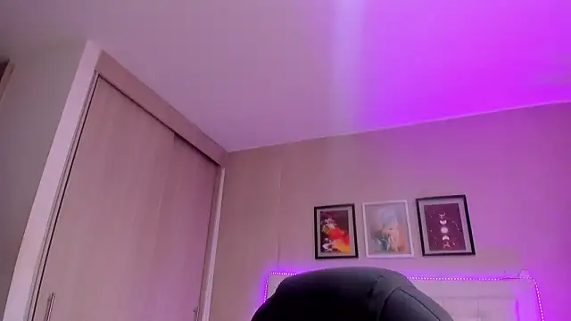 Snapshot of emma__smith1 chatting on February 2026 12:39:02 PM emma smith1 online show from February 2026 12:39:02 PM