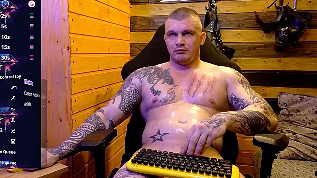 MrrKray online show from February 2026 10:32:01 AM