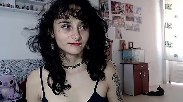 Snapshot of kitty22_ chatting on December 2024 02:49:02 PM kitty22 online show from December 2024 02:49:02 PM