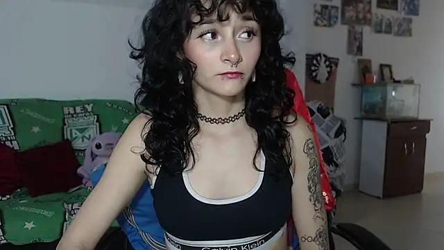 Snapshot of kitty22_ chatting on December 2024 03:00:02 PM kitty22 online show from December 2024 03:00:02 PM