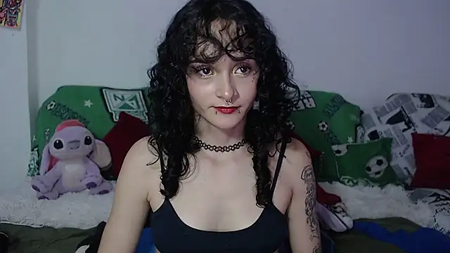 Snapshot of kitty22_ chatting on December 2024 03:15:01 PM kitty22 online show from December 2024 03:15:01 PM