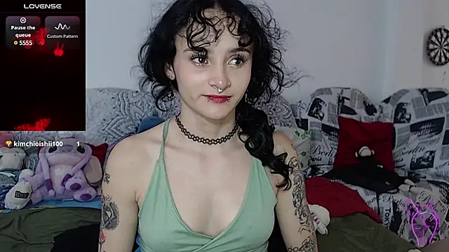 Snapshot of kitty22_ chatting on January 2025 01:38:02 PM kitty22 online show from January 2025 01:38:02 PM