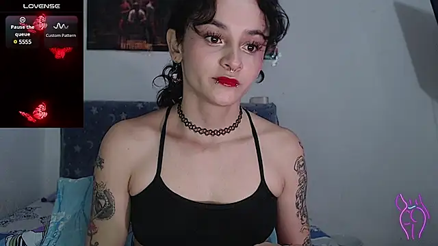 Snapshot of kitty22_ chatting on March 2025 03:51:02 PM kitty22 online show from March 2025 03:51:02 PM