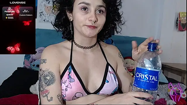 Snapshot of kitty22_ chatting on October 2025 01:53:01 PM kitty22 online show from October 2025 01:53:01 PM