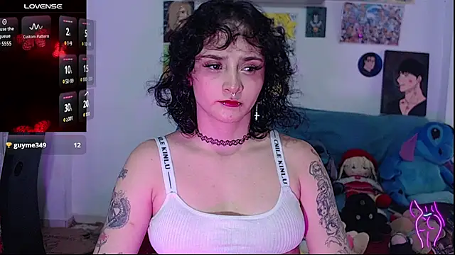 Snapshot of kitty22_ chatting on November 2025 07:23:02 PM kitty22 online show from November 2025 07:23:02 PM