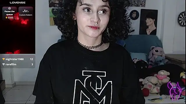 Snapshot of kitty22_ chatting on November 2025 12:27:01 PM kitty22 online show from November 2025 12:27:01 PM