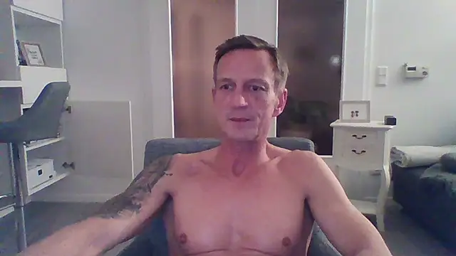 dirks71 online show from January 2025 07:42:01 PM