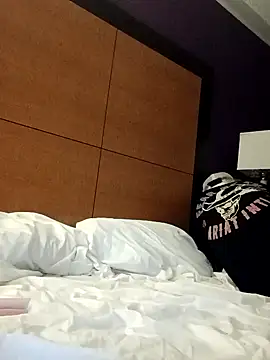 Treemandude online show from November 2025 07:42:02 AM