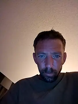 Treemandude online show from November 2025 10:36:02 PM