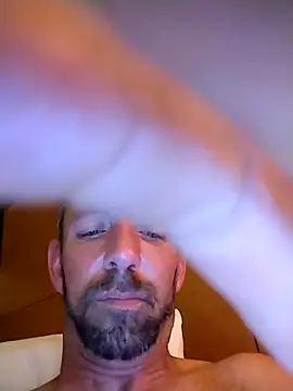 Treemandude online show from November 2025 04:59:02 AM