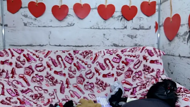 Nadine asian online show from January 2026 04:05:01 AM