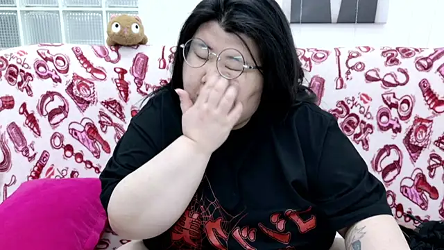 Nadine asian online show from April 2026 06:18:01 AM