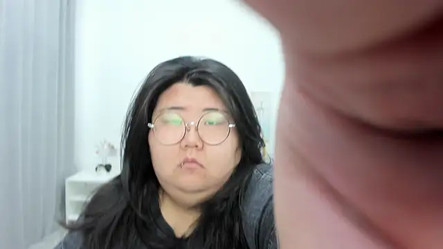 Snapshot of Nadine_asian chatting on May 2026 02:51:02 AM Nadine asian online show from May 2026 02:51:02 AM
