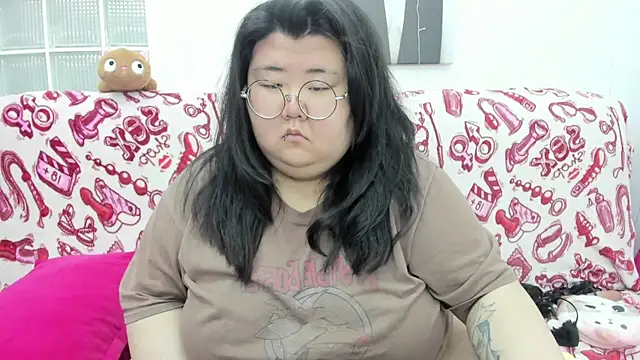 Snapshot of Nadine_asian chatting on May 2026 08:21:02 AM Nadine asian online show from May 2026 08:21:02 AM