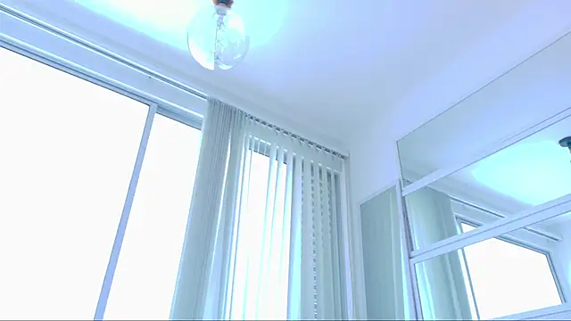 Snapshot of Sofhia_cruz chatting on January 2025 05:03:01 PM Sofhia cruz online show from January 2025 05:03:01 PM