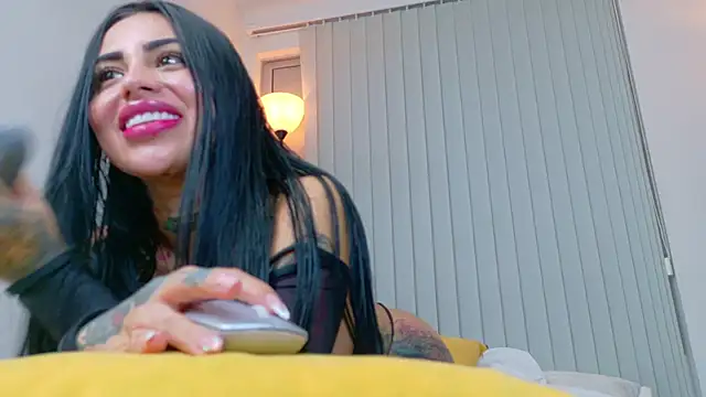 Snapshot of Sofhia_cruz chatting on March 2025 03:29:01 AM Sofhia cruz online show from March 2025 03:29:01 AM