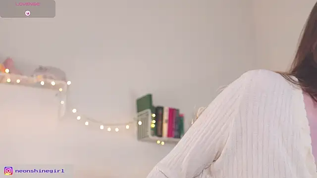 NeonShine online show from September 2025 05:53:02 AM