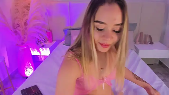 sofia pamela online show from March 2025 07:42:02 PM