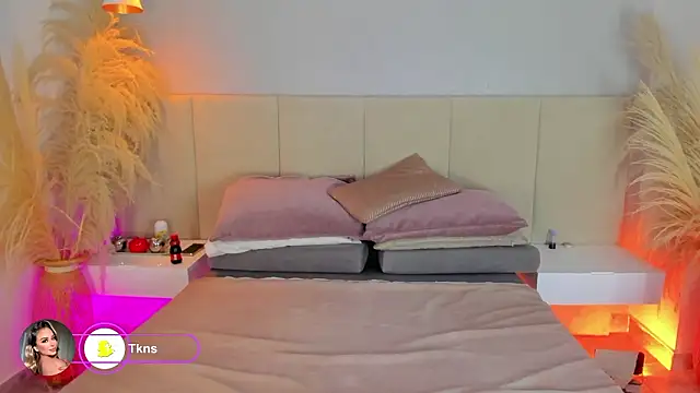 Snapshot of sofia_pamela chatting on January 2026 07:11:01 PM sofia pamela online show from January 2026 07:11:01 PM