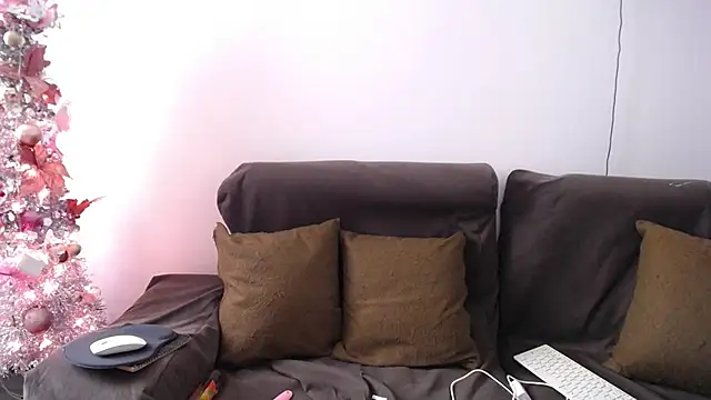 sara winehouse1 online show from December 2024 12:46:02 PM