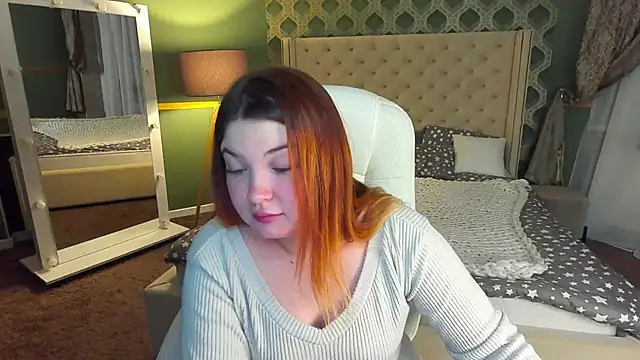 RosieMoons online show from February 2025 08:03:01 PM