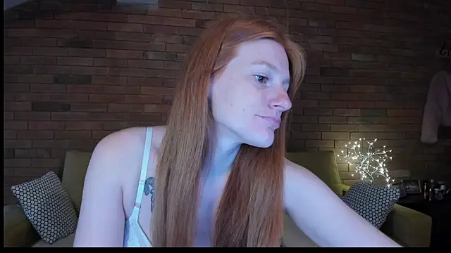 Aliceginger99 online show from September 2025 04:12:02 AM