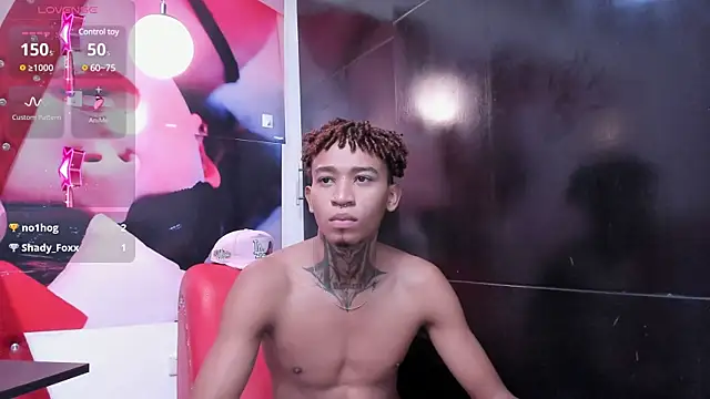 Snapshot of sexy_blacks_ chatting on January 2025 02:44:01 PM sexy blacks online show from January 2025 02:44:01 PM